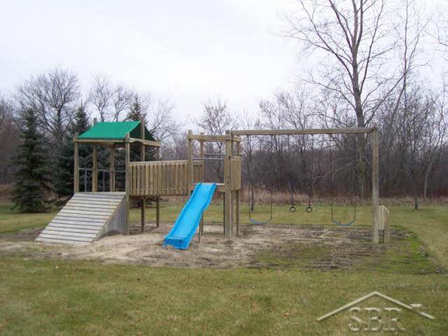 4086 Autumn Ridge Saginaw, MI 48603 - Photo 5 of 7 20041519-4.JPG