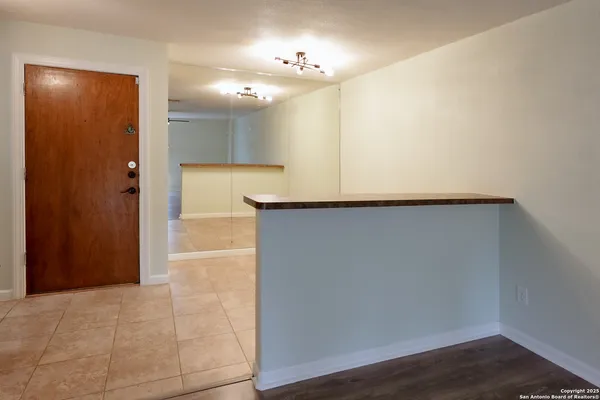 $1,050 | 4119 Medical Drive, Unit F104, San Antonio, TX 78229