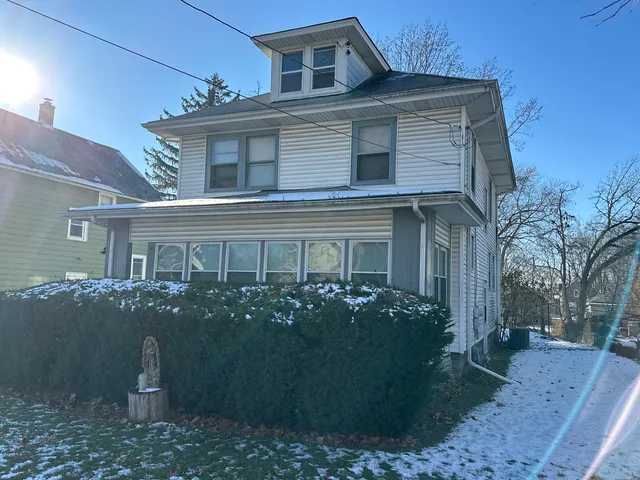 front view of house with a yard