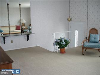 12328 Medford Road Philadelphia, PA 19154 - Photo 3 of 12 Gallery Image 3