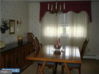 12328 Medford Road Philadelphia, PA 19154 - Photo 4 of 12 Gallery Image 4