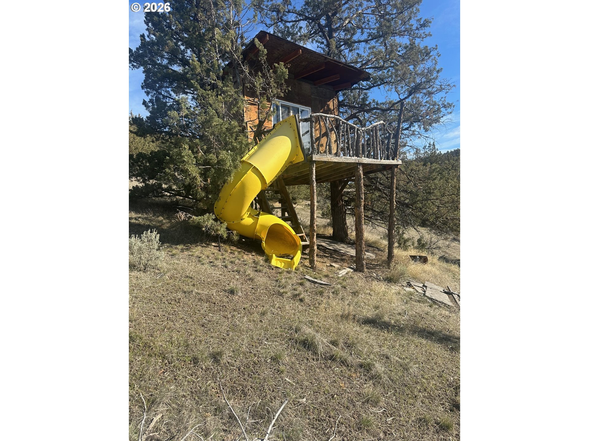 6792 Southeast Juniper Canyon Road Prineville, OR 97754 - Photo 20 of 44 a view of a backyard