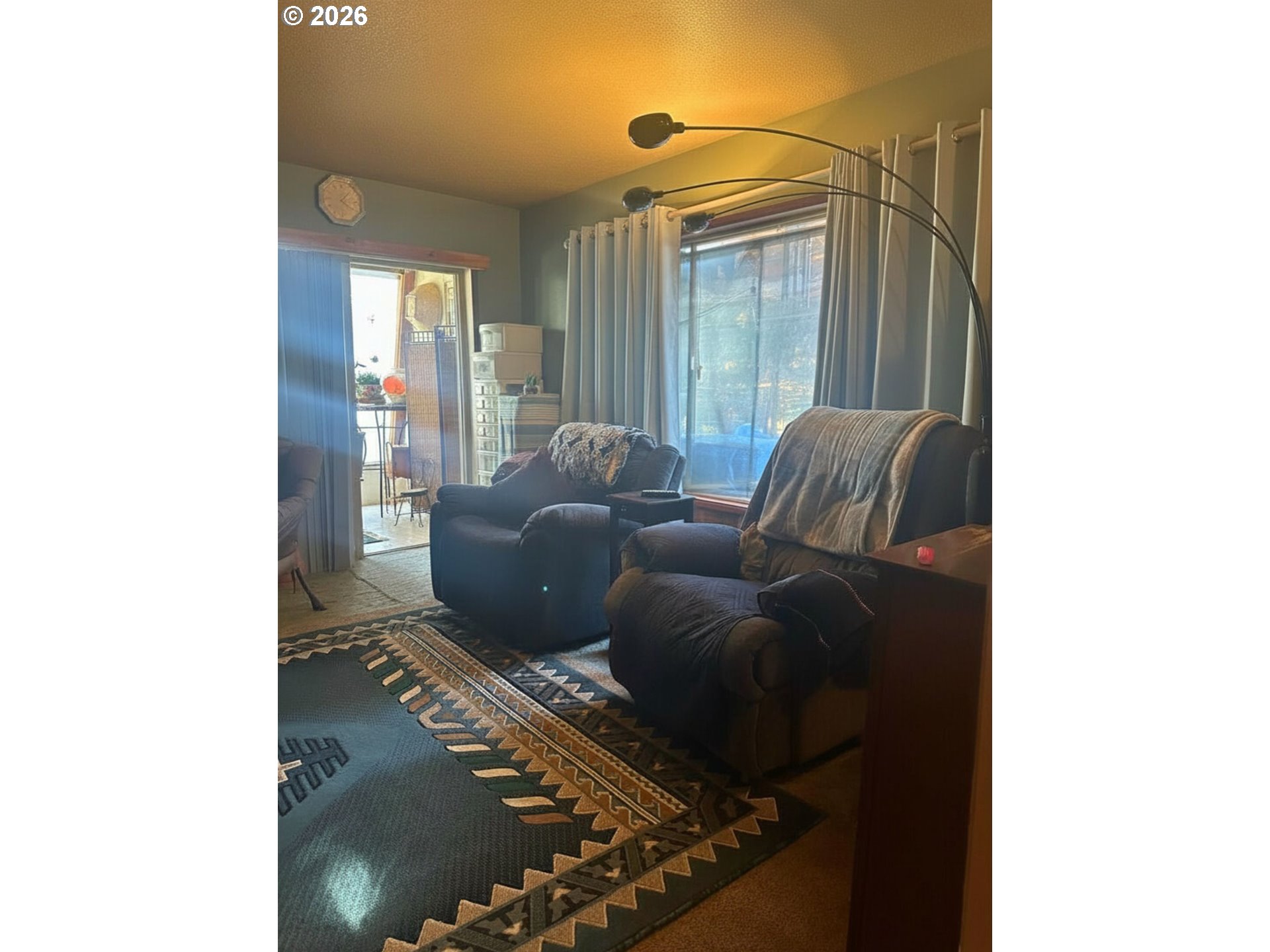 6792 Southeast Juniper Canyon Road Prineville, OR 97754 - Photo 6 of 44 a living room with furniture and a window