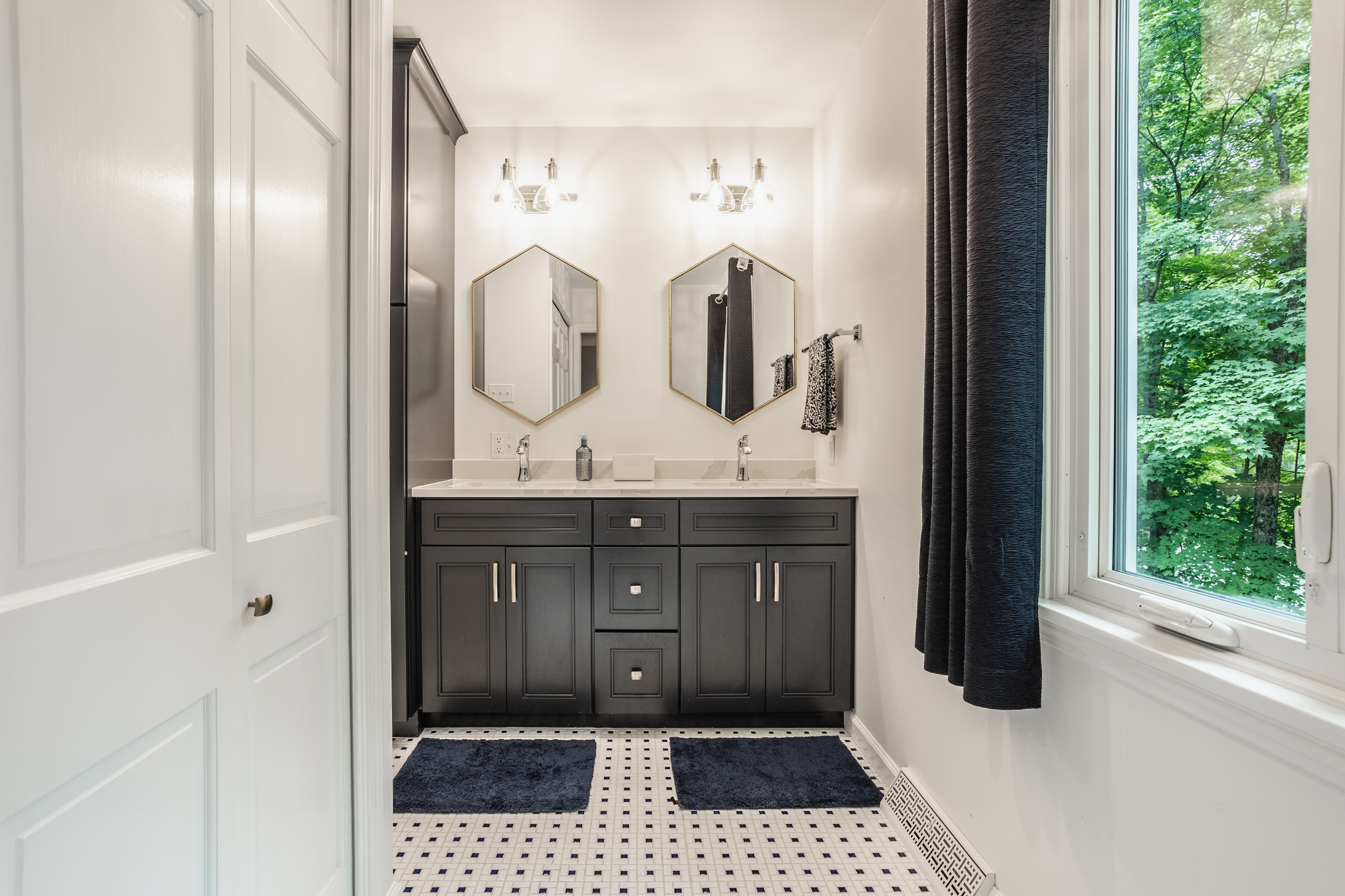 1260 Ridge Road Carmel, IN 46033 - Photo 17 of 39 Gallery Image 17