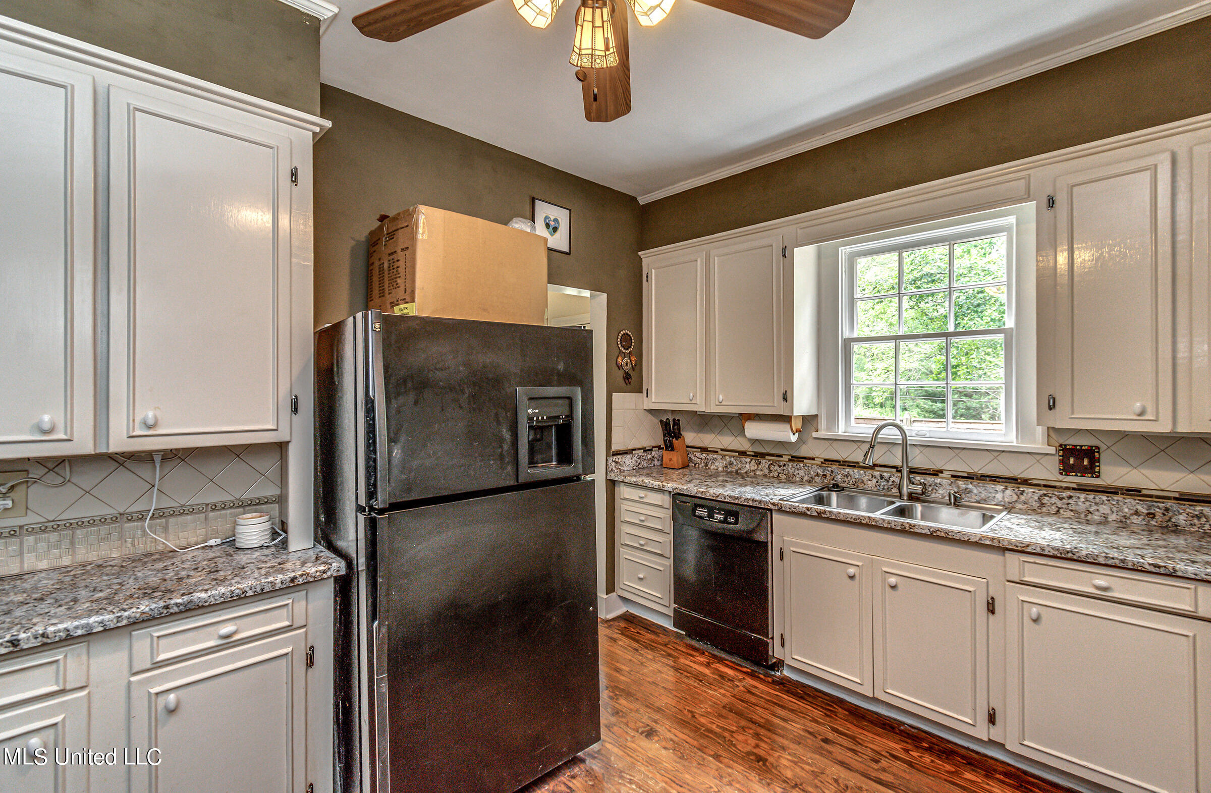 605 Meadowbrook Road Jackson, MS 39206 - Photo 16 of 62 605 Meadowbrook Rd--44
