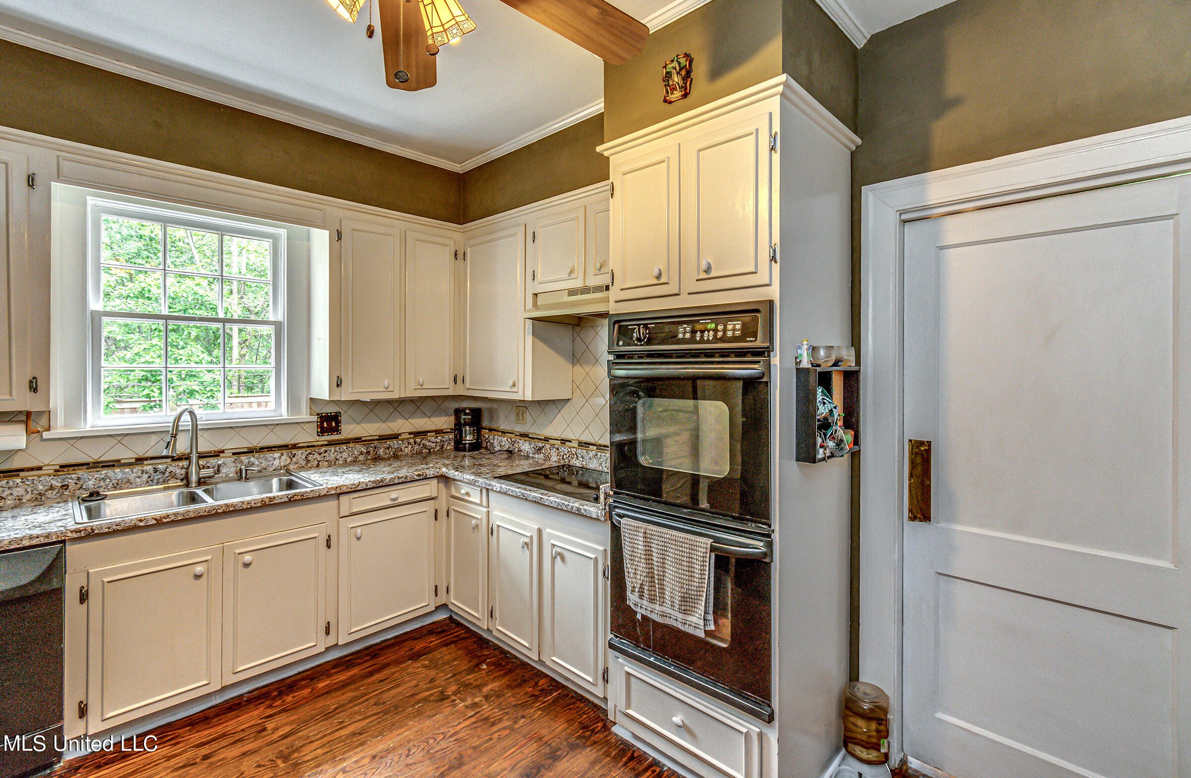 605 Meadowbrook Road Jackson, MS 39206 - Photo 18 of 62 605 Meadowbrook Rd--45