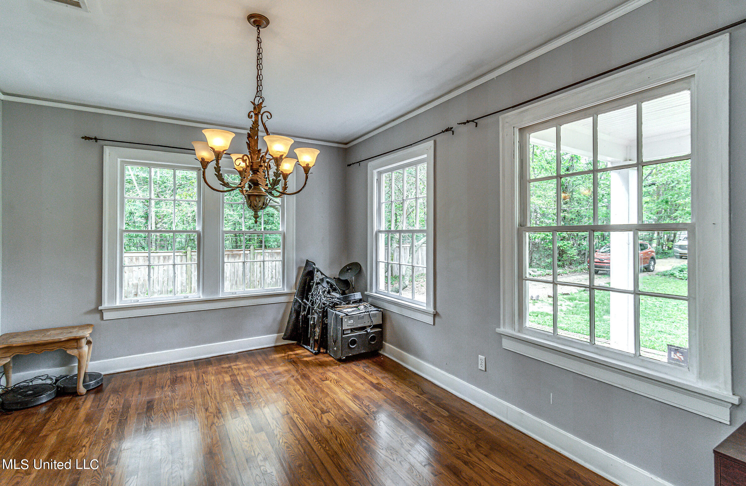 605 Meadowbrook Road Jackson, MS 39206 - Photo 26 of 62 605 Meadowbrook Rd--54