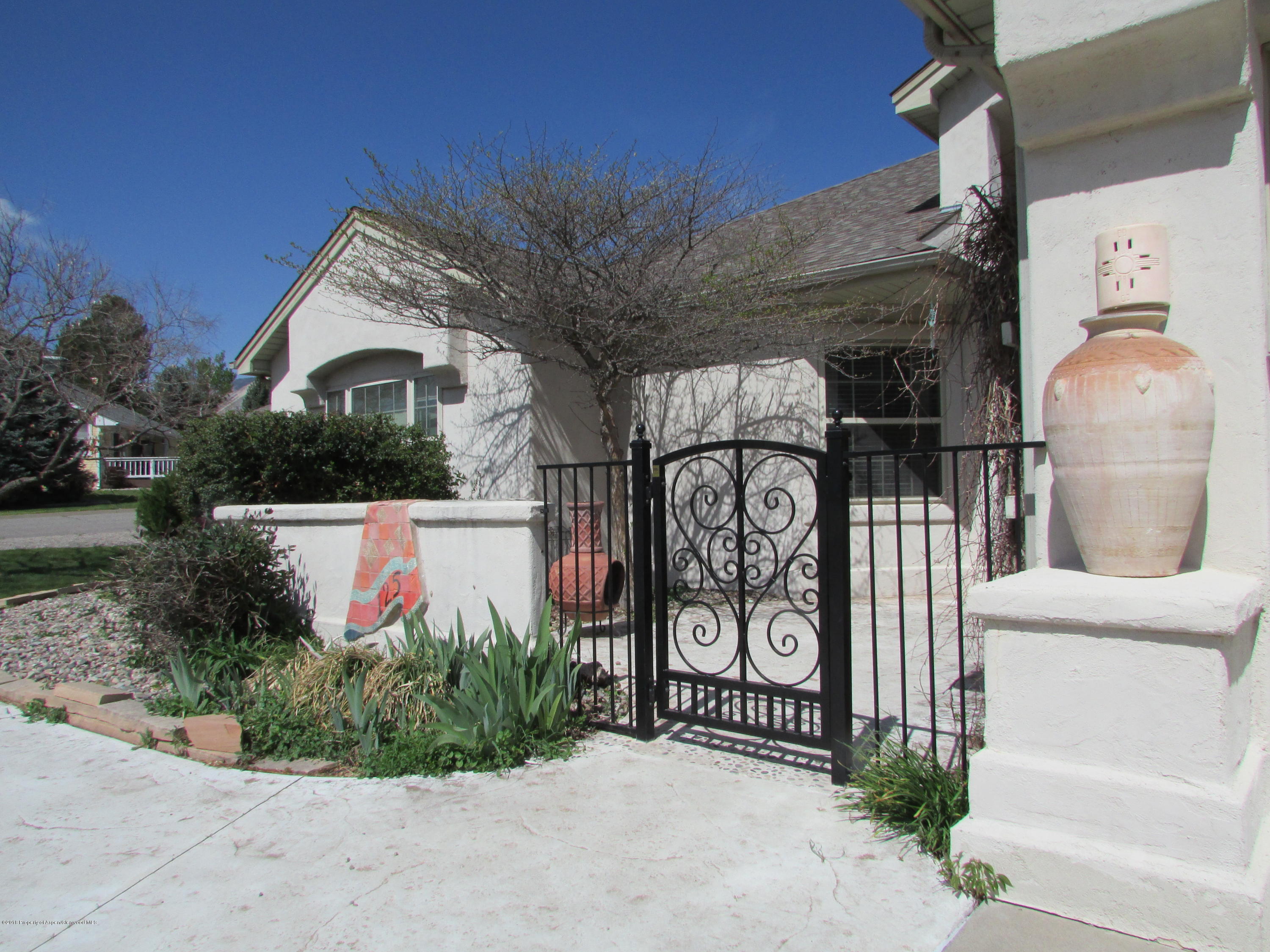 125 Ridge View Place Parachute, CO 81635 - Photo 19 of 26 Entry Courtyard