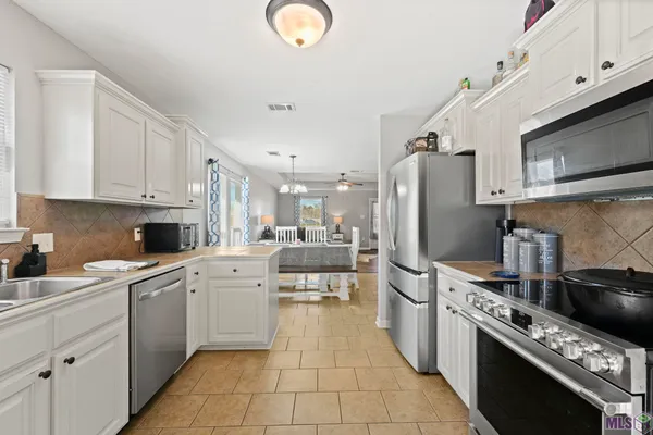 $235,000 | 12236 Creekside Avenue, Walker, LA 70785