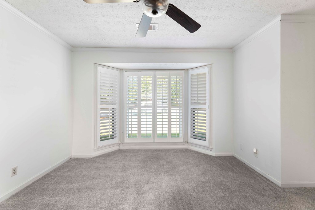 4524 Hedingham Lane Columbus, GA 31907 - Photo 14 of 35 living room