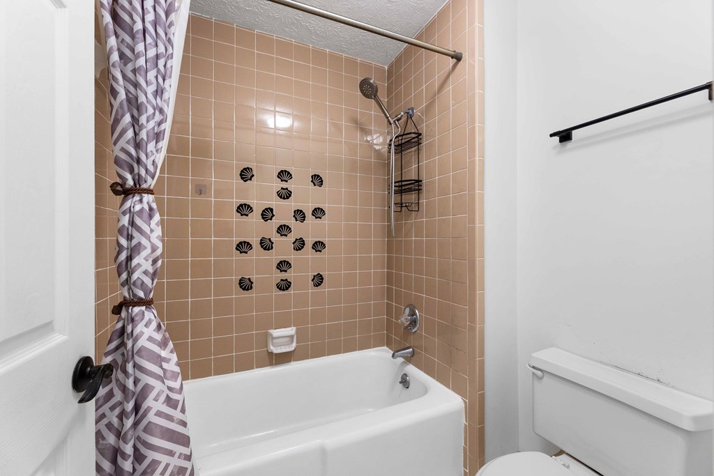 4524 Hedingham Lane Columbus, GA 31907 - Photo 29 of 35 bathroom 2
