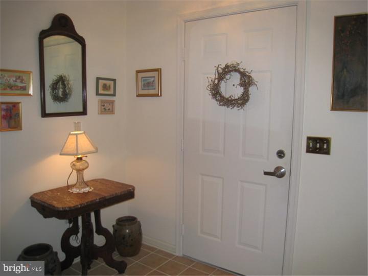 1306 Independence Way Newark, DE 19713 - Photo 4 of 25 Foyer
