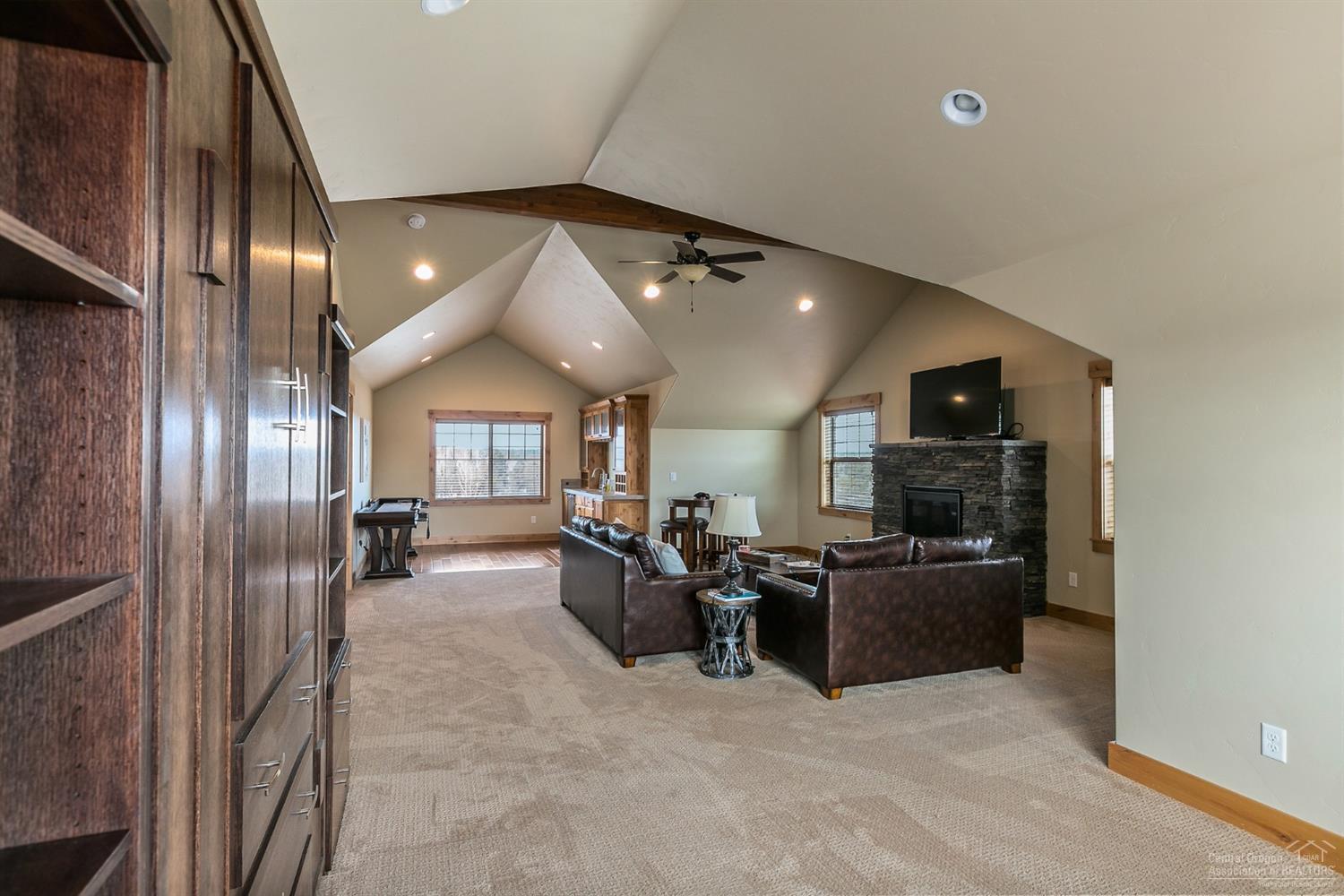 20612 Harper Road Bend, OR 97703 - Photo 7 of 25 Additional Photo