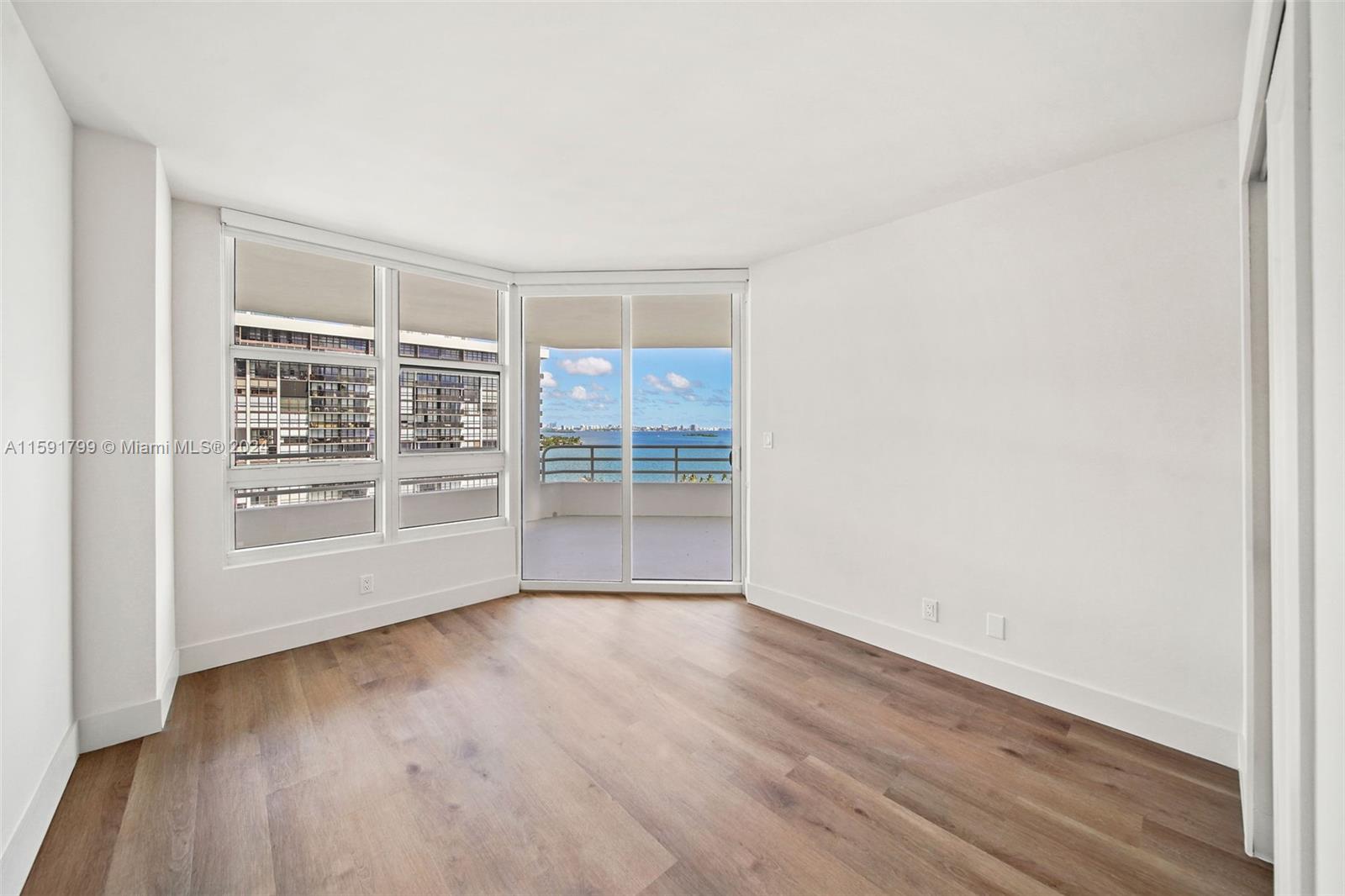 555 Northeast 34th Street, Unit 2402 Miami, FL 33137 - Photo 22 of 66