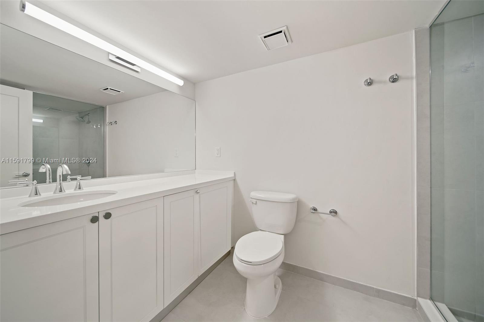 555 Northeast 34th Street, Unit 2402 Miami, FL 33137 - Photo 29 of 66