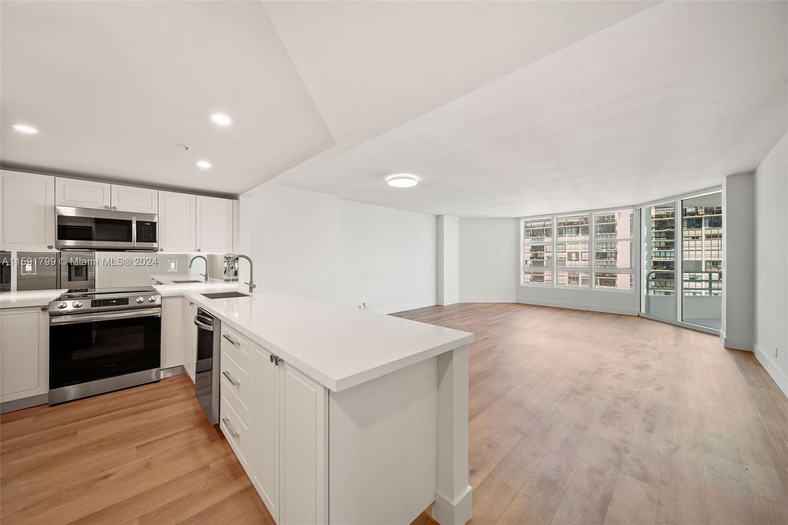 555 Northeast 34th Street, Unit 2402 Miami, FL 33137 - Photo 3 of 66