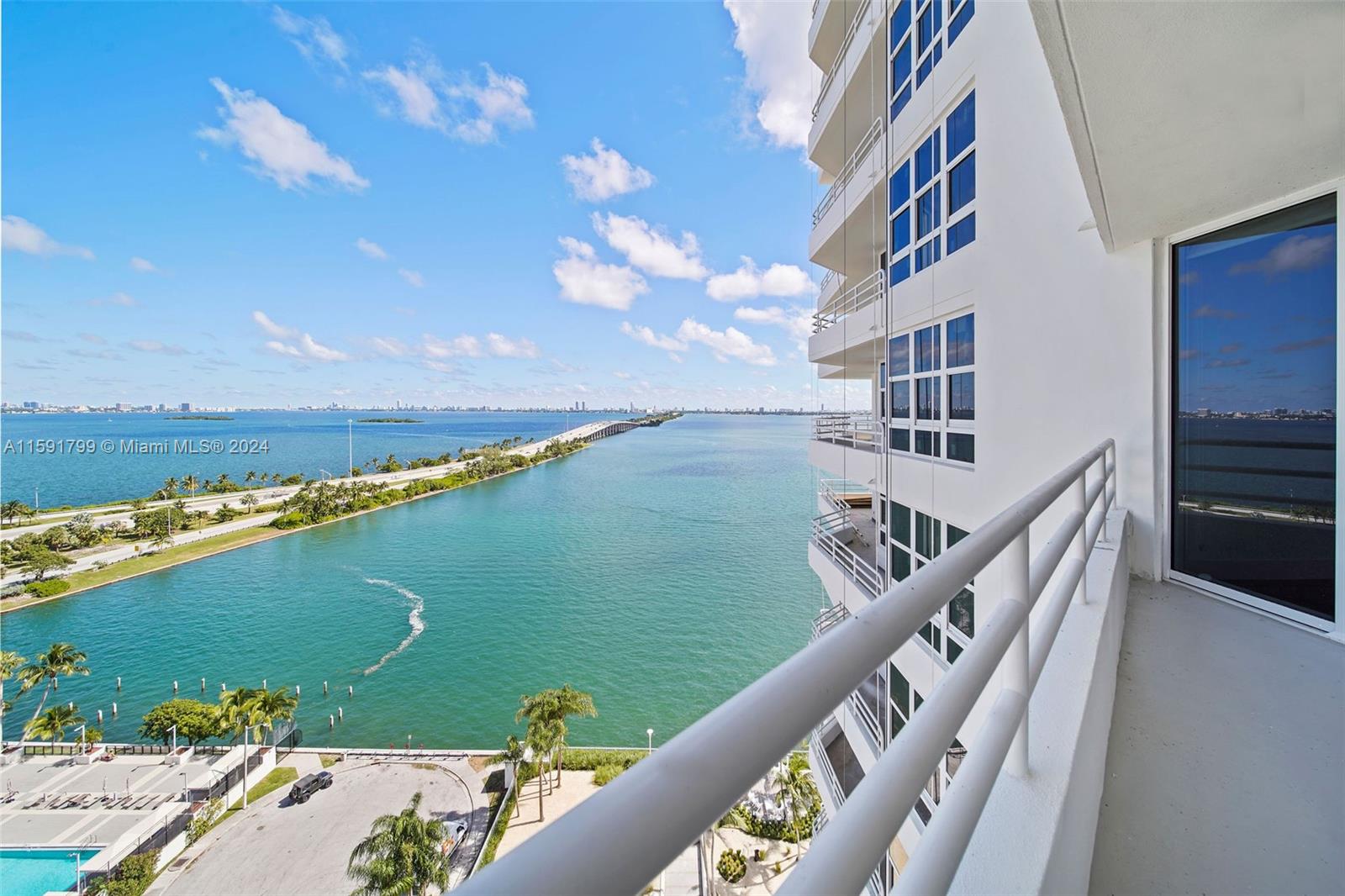 555 Northeast 34th Street, Unit 2402 Miami, FL 33137 - Photo 33 of 66
