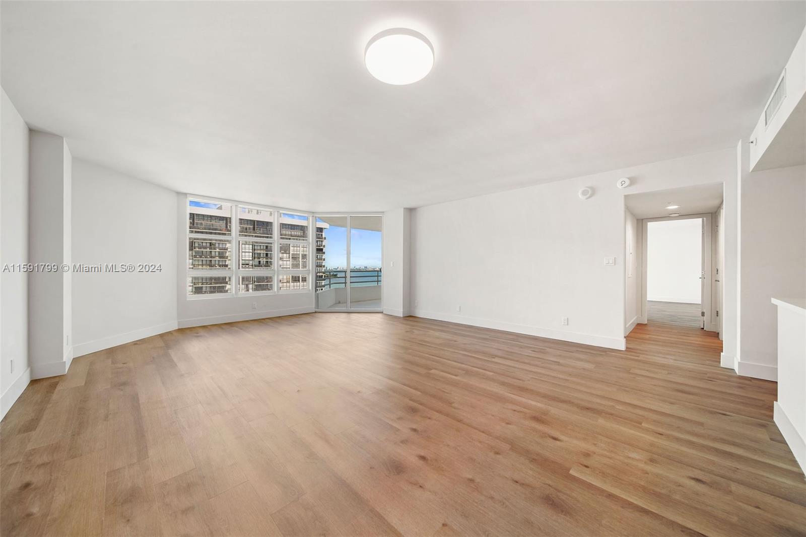 555 Northeast 34th Street, Unit 2402 Miami, FL 33137 - Photo 6 of 66