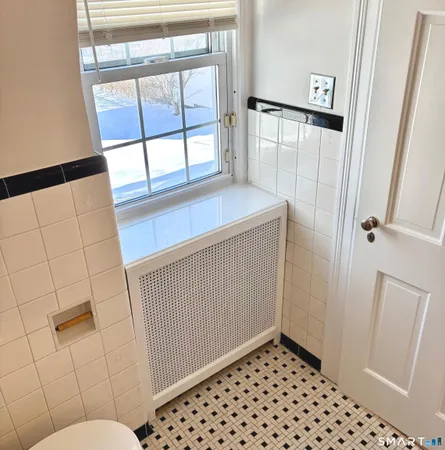 $4,200 | 302 Quaker Lane North, West Hartford, CT 06119