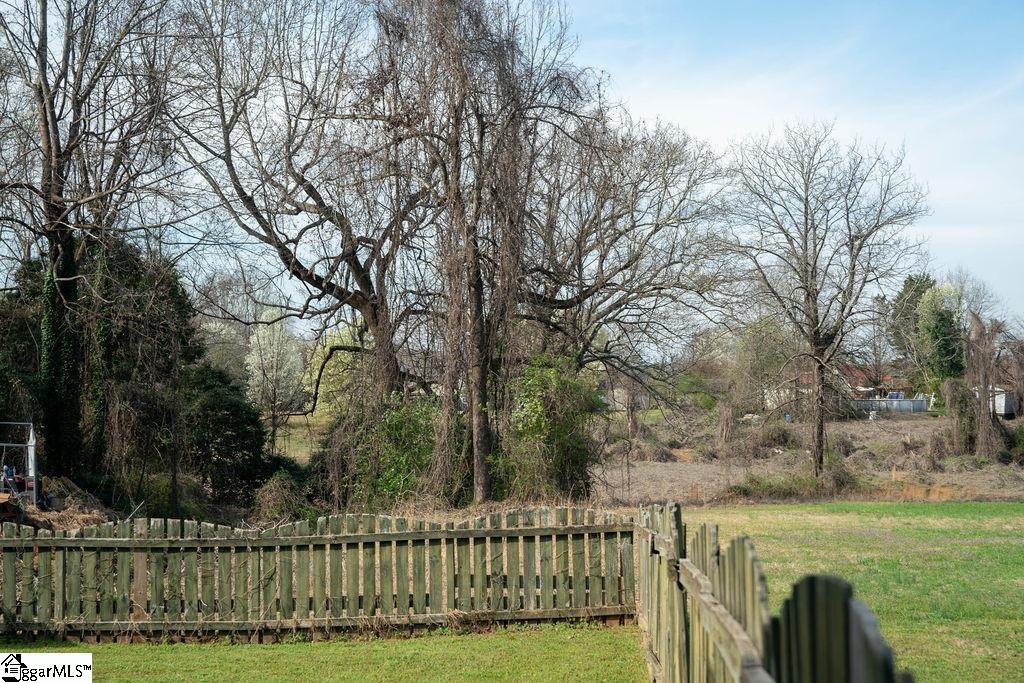 137 Skyview Circle Liberty, SC 29657 - Photo 3 of 18