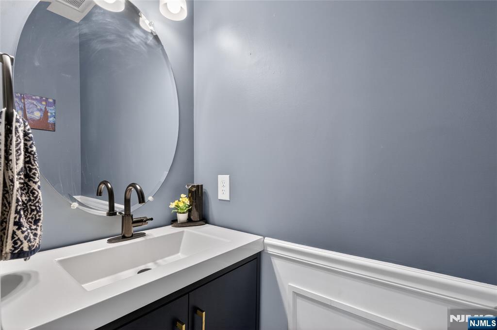 29 Arnold Drive Wood-Ridge, NJ 07075 - Photo 19 of 28
