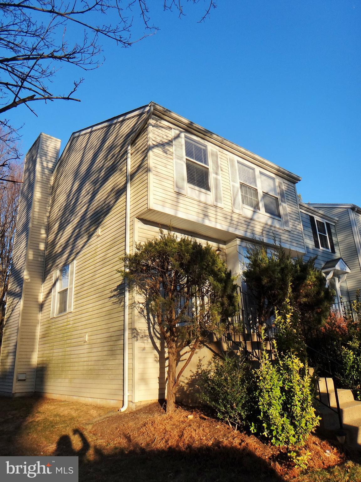 1675 Bayfield Way Reston, VA 20194 - Photo 2 of 42