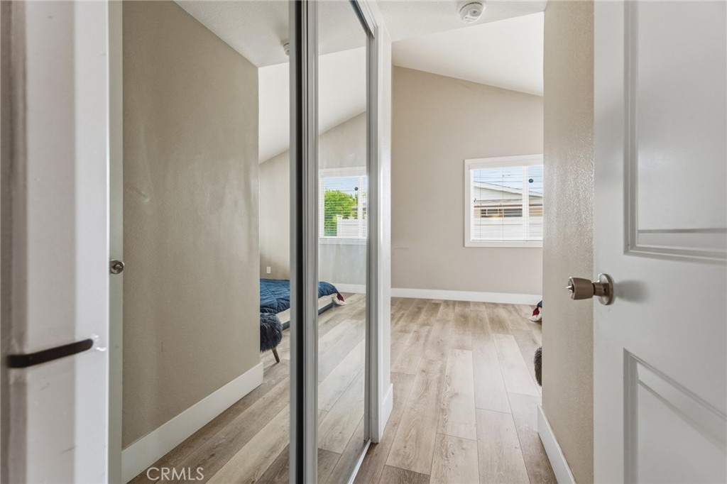 2554 West Chanticleer Road Anaheim, CA 92804 - Photo 17 of 37