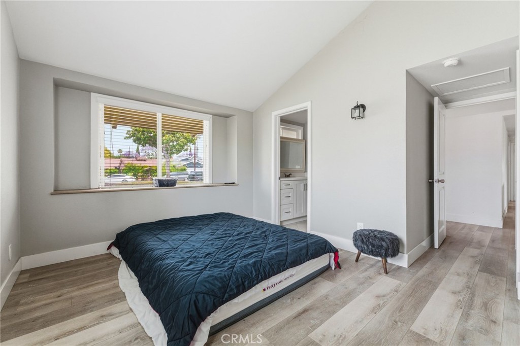 2554 West Chanticleer Road Anaheim, CA 92804 - Photo 18 of 37