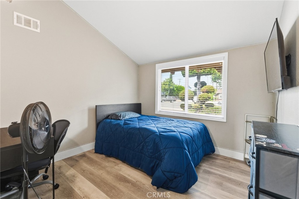 2554 West Chanticleer Road Anaheim, CA 92804 - Photo 21 of 37