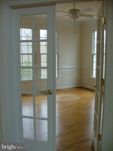 4400 Tullamore Estates Road Gainesville, VA 20155 - Photo 5 of 16 Library