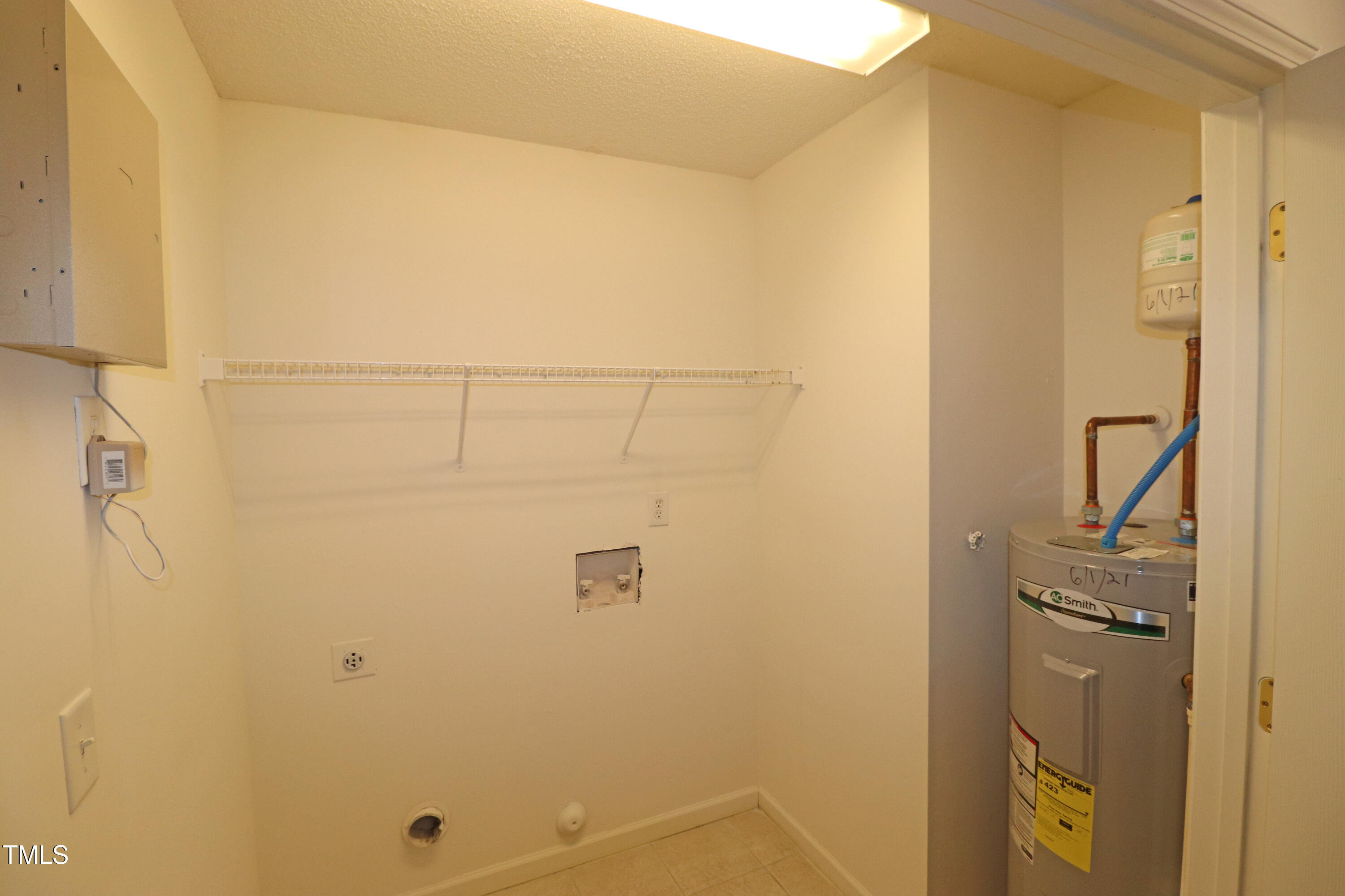 2530 Friedland Place, Unit 104 Raleigh, NC 27617 - Photo 29 of 38 Laundry