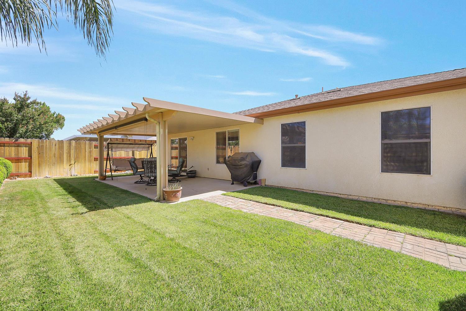 9840 Ellis Way Live Oak, CA 95953 - Photo 40 of 44 a view of a house with backyard and sitting area