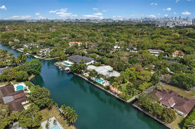 $8,495,000 | 4620 Granada Boulevard, Coral Gables, FL 33146
