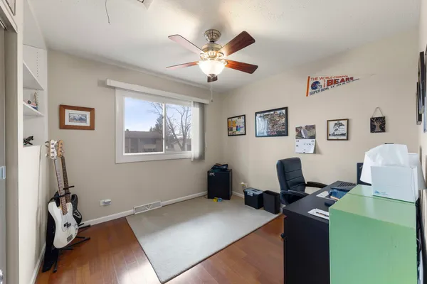 $415,000 | 2508 Stonewall Avenue, Woodridge, IL 60517