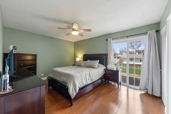 $415,000 | 2508 Stonewall Avenue, Woodridge, IL 60517