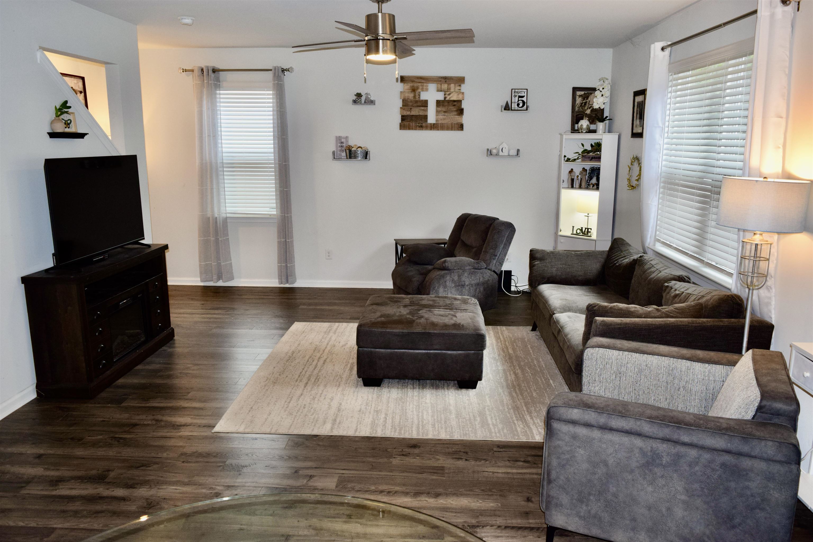 372 Emery Oak Drive Murrells Inlet, SC 29576 - Photo 3 of 43