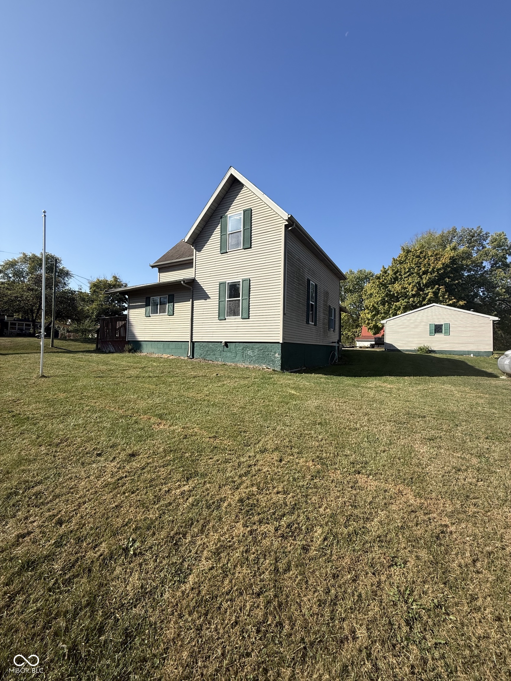 402 Walnut Street Cayuga, IN 47928 - Photo 4 of 25