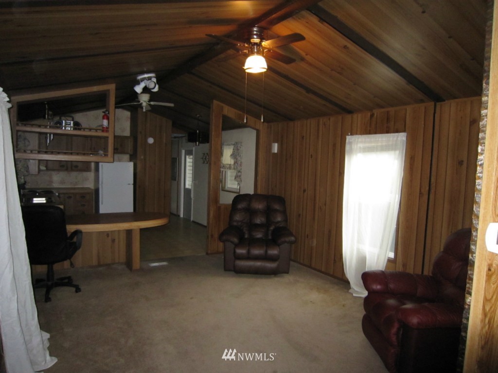 375 Union Avenue Southeast, Unit 105 Renton, WA 98059 - Photo 3 of 13 Gallery Image 3