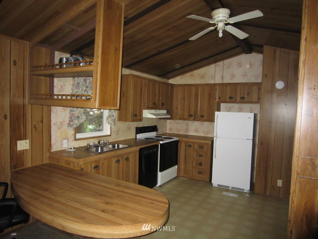 375 Union Avenue Southeast, Unit 105 Renton, WA 98059 - Photo 4 of 13 Gallery Image 4