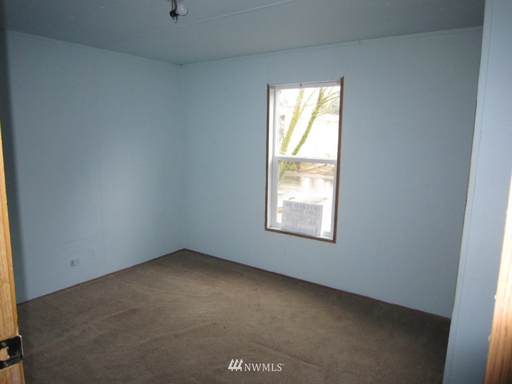 375 Union Avenue Southeast, Unit 105 Renton, WA 98059 - Photo 9 of 13 Gallery Image 9