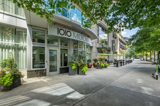 $589,900 | 1080 Peachtree Street Northeast, Unit 1012, Atlanta, GA 30309