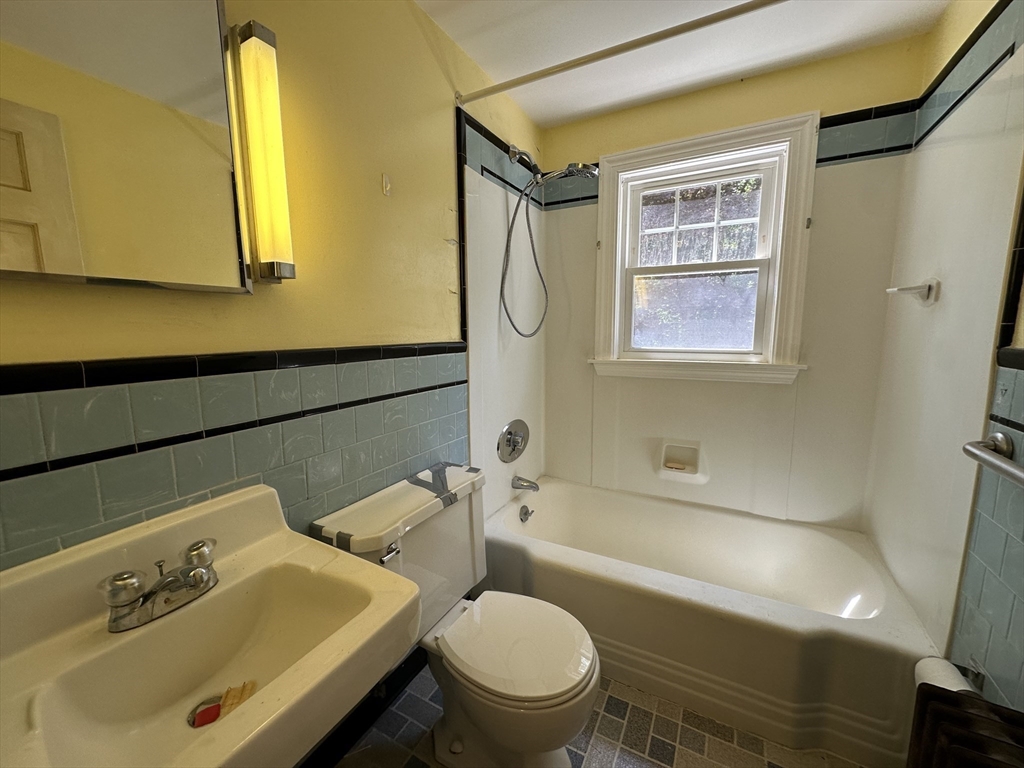 6 County Road Andover, MA 01810 - Photo 17 of 39