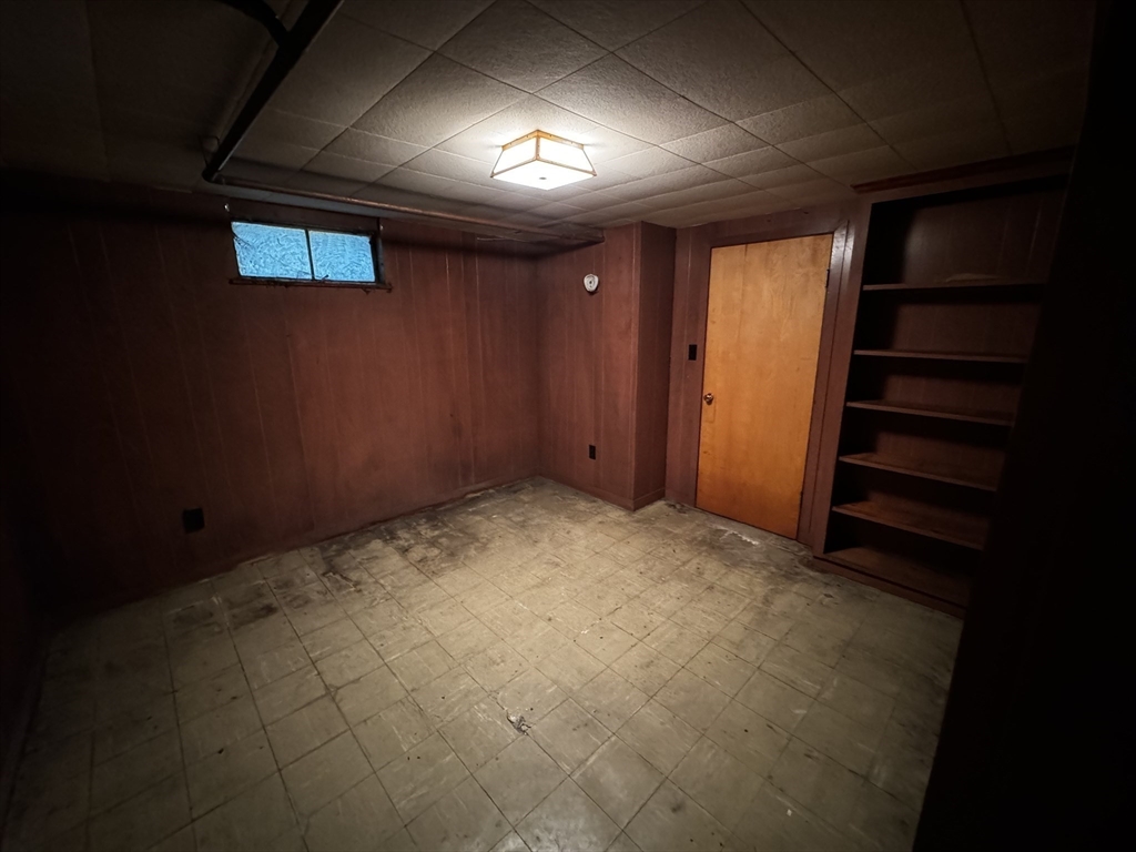 6 County Road Andover, MA 01810 - Photo 26 of 39