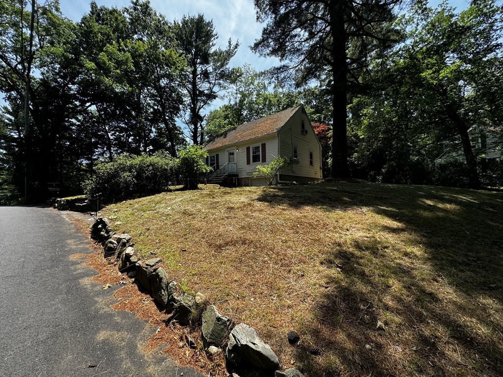 6 County Road Andover, MA 01810 - Photo 4 of 39