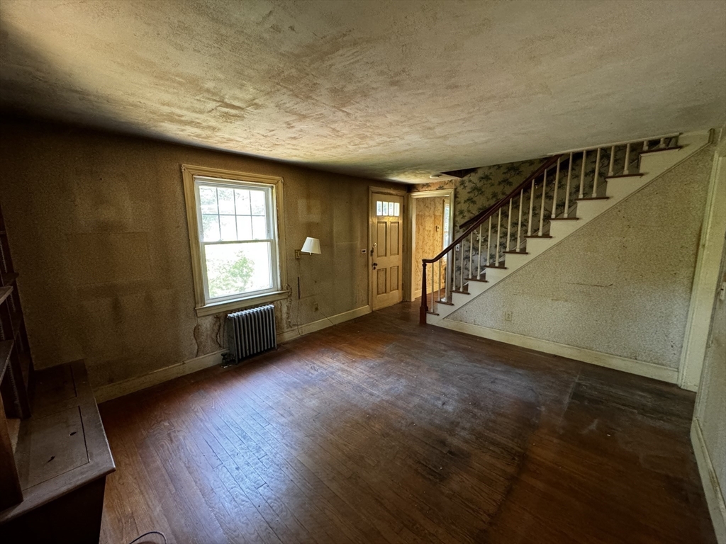 6 County Road Andover, MA 01810 - Photo 5 of 39