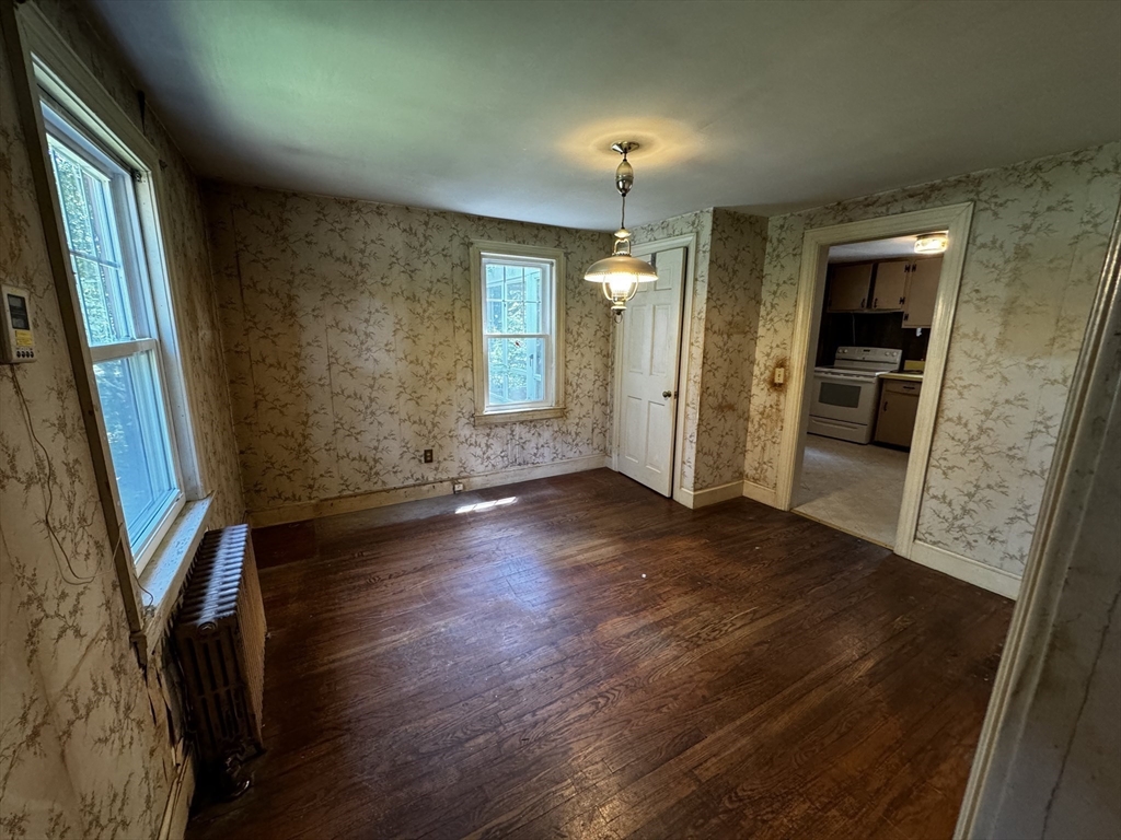 6 County Road Andover, MA 01810 - Photo 7 of 39