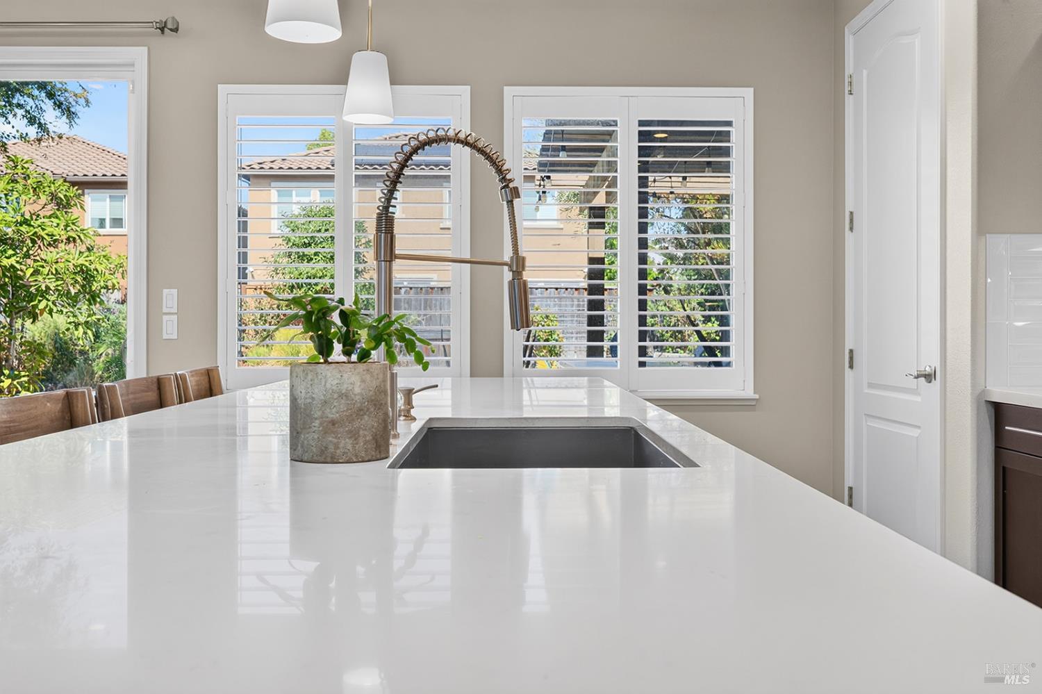 1818 Kyle Place Rohnert Park, CA 94928 - Photo 9 of 49 Gallery Image 9