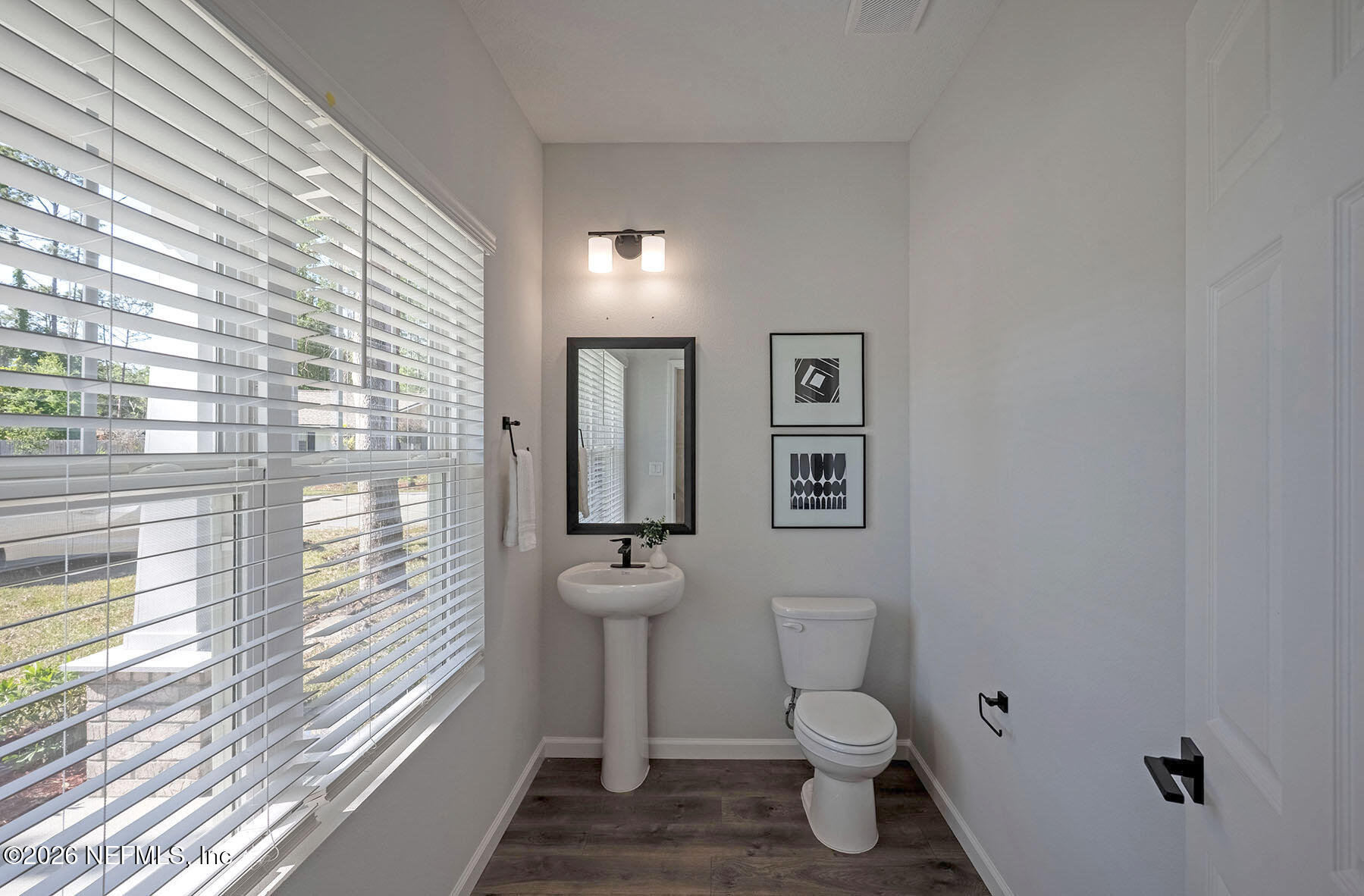 1524 Nicholson Road Jacksonville, FL 32207 - Photo 3 of 32 _DSC0035-HDR