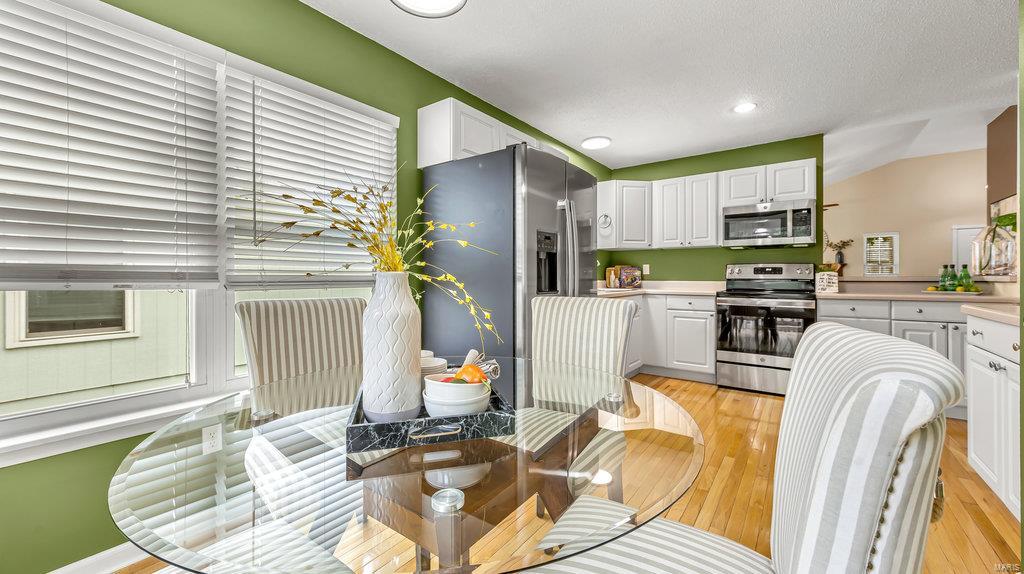 2933 Plum Leaf Circle St. Peters, MO 63303 - Photo 13 of 30