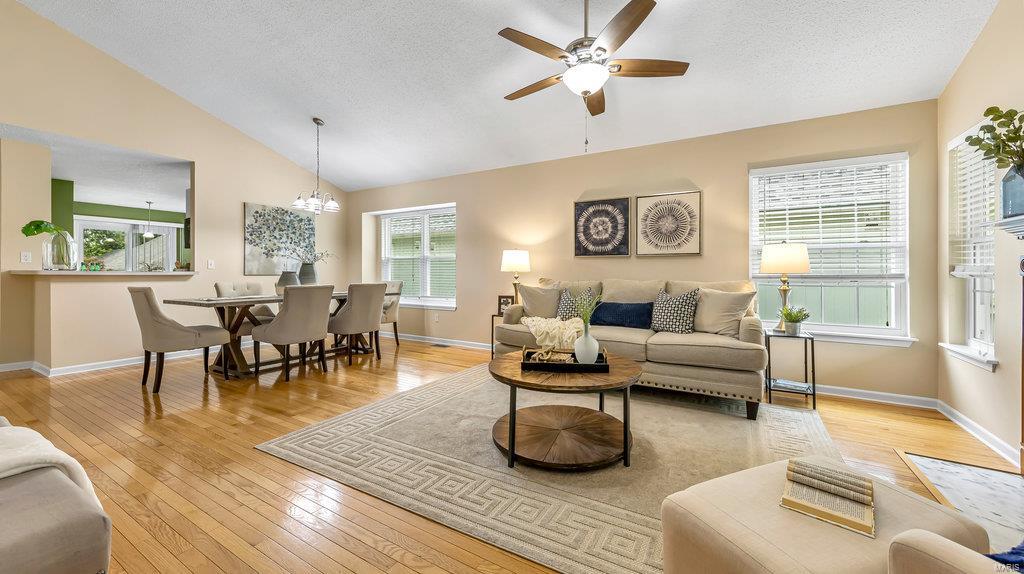 2933 Plum Leaf Circle St. Peters, MO 63303 - Photo 4 of 30